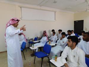 Head of Construction Engineering Department in Al-Qunfudhah Holds an Open Meeting with the Students of the Department